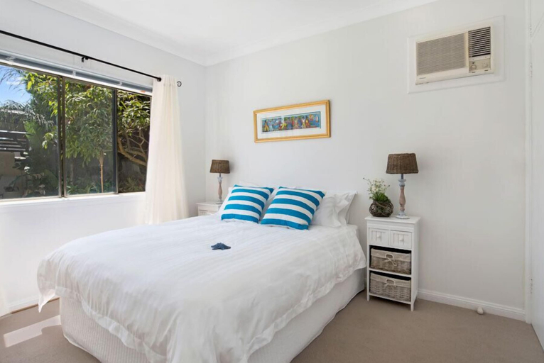Bedroom 2, Cronulla Beach House B&B, Sutherland Shire - East