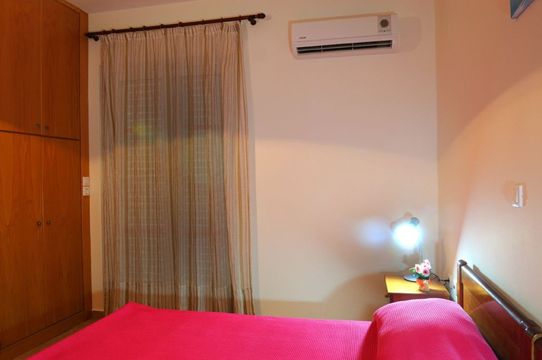 Bedroom 3, Nikos 2 Studios & Apartments, South Aegean