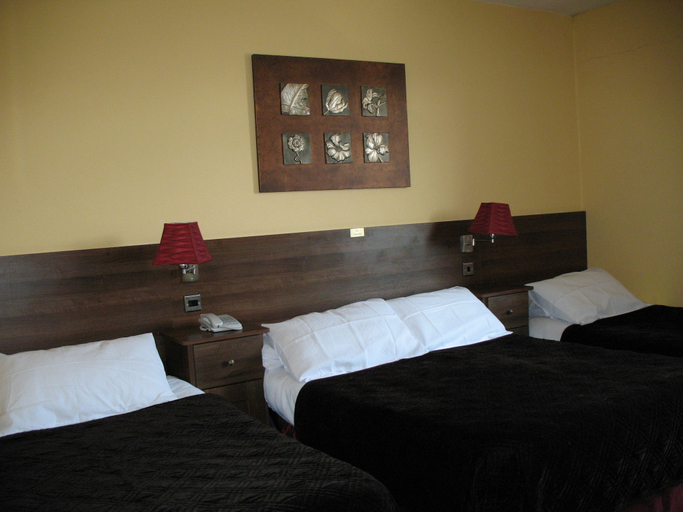 Bedroom 3, Hotel Rosslare