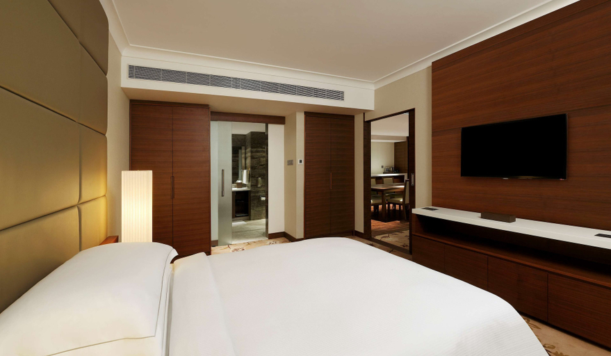 Bedroom 4, Hilton Bangalore Embassy GolfLinks, Bangalore