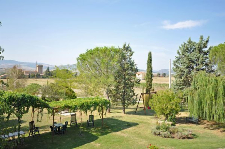 Others 5, Villa Cassia, Siena