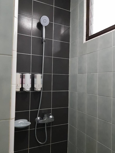 Bathroom 5, Baan Busarin Hotel, Hua Hin