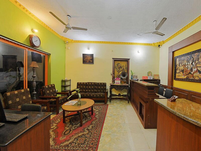 Public Area 3, Hotel Mahabs, Kancheepuram