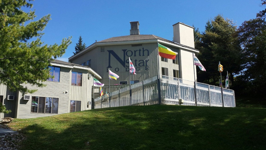Exterior & Views 2, North Star Lodge and Resort, Rutland