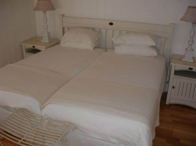 Bedroom 3, The Dunes Resort & Hotel, Eden