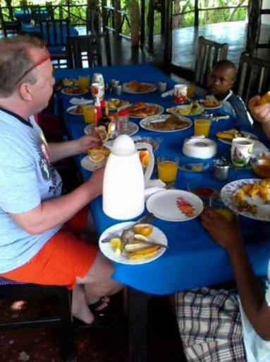 Food & Drinks, Ashari Hotel, Kisauni