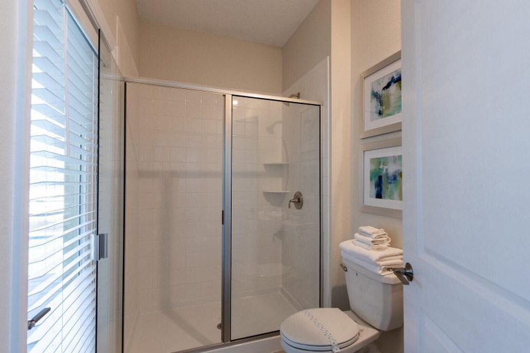 Bathroom 4, 4569tb NON Renting 09/13/2021 -storey Lake, Osceola