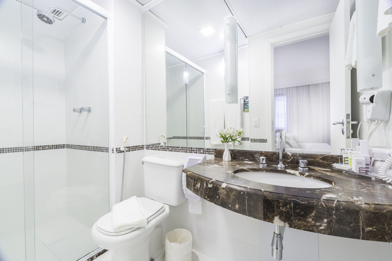 Bathroom 4, Mercure Sao Paulo Ibirapuera Privilege, São Paulo
