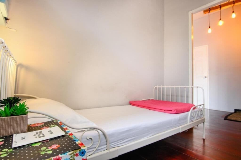 Bedroom 2, Hua Hin Lubsabai Hostel, Hua Hin