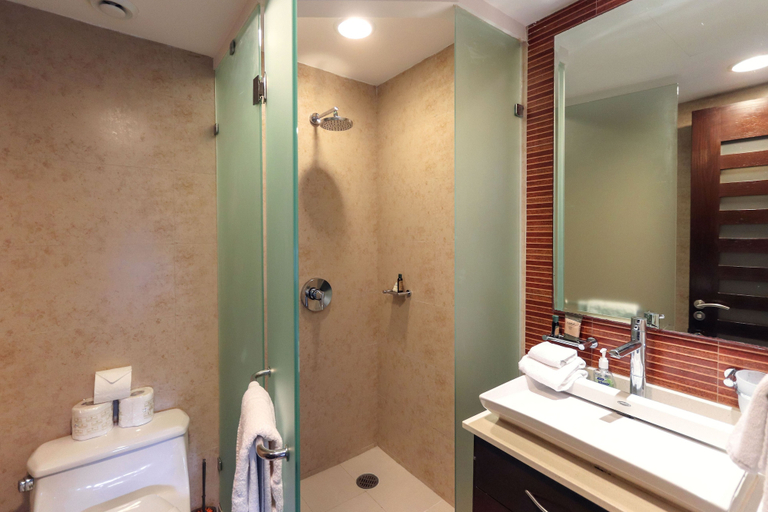Bathroom 5, Agua Dulce by NAS, Cozumel