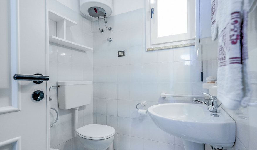 Bathroom 3, Dimora Giusy Vista Mare Pescoluse, Lecce