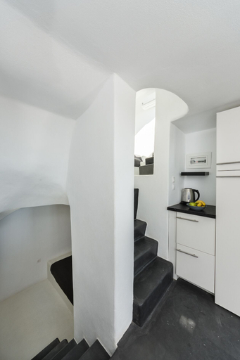 Others 2, The Luna Suite with Hot Tub, South Aegean