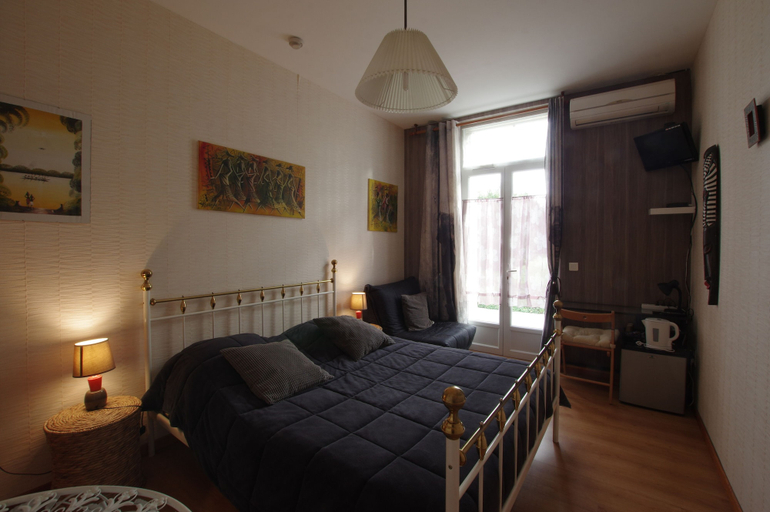 Bedroom 3, Chambres d'hôtes Les Denias, Gironde