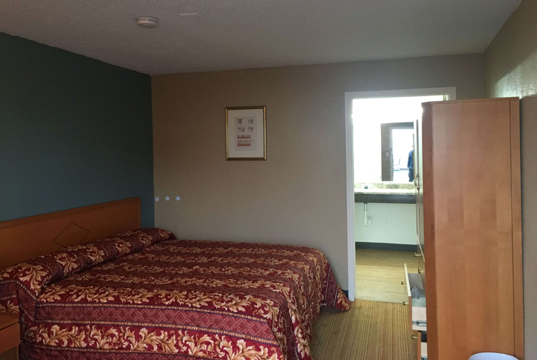 Bedroom 3, Knights Inn Merrillville, Lake