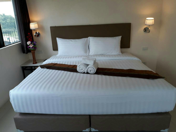 Bedroom 3, Summer Tree Hotel, Prawet