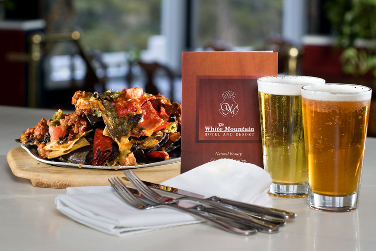 Food & Drinks 5, The White Mountain Hotel & Resort, Carroll