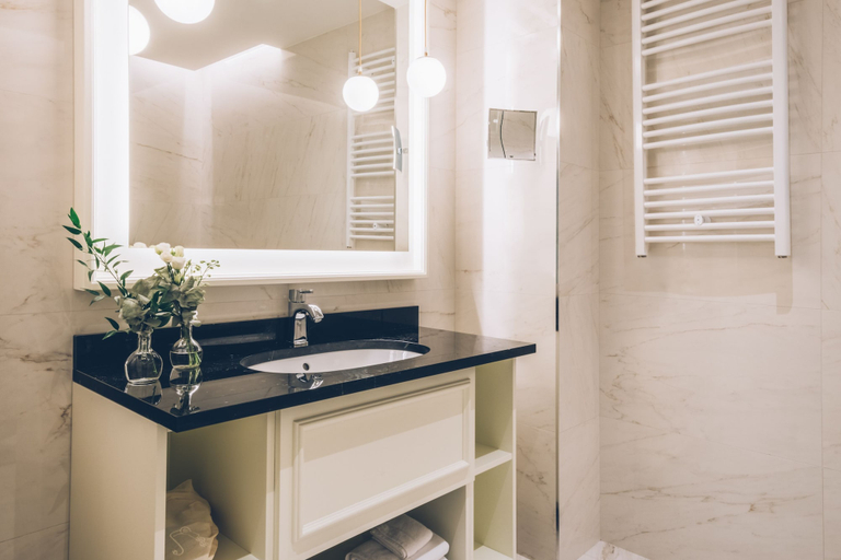 Bathroom 5, Heritage Grand Perast