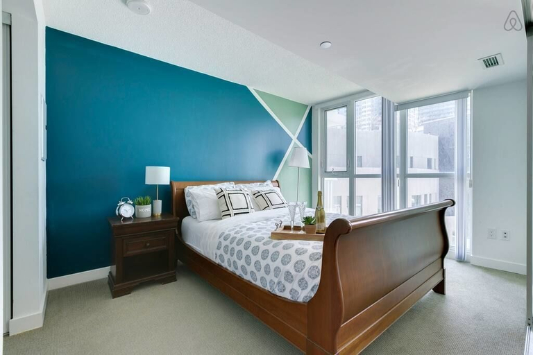 Bedroom 4, Comfy Lakeside Home by Skydome, Toronto