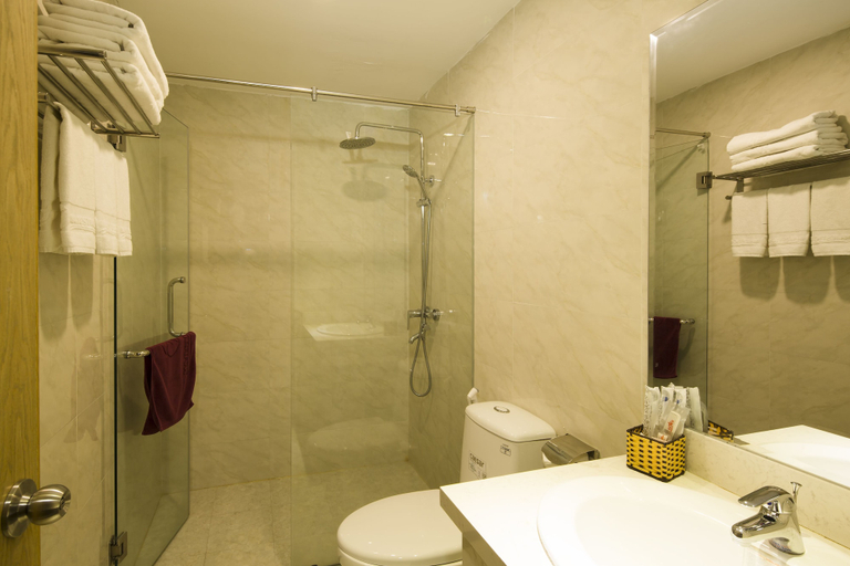 Bathroom 3, Majestic Star Hotel, Nha Trang