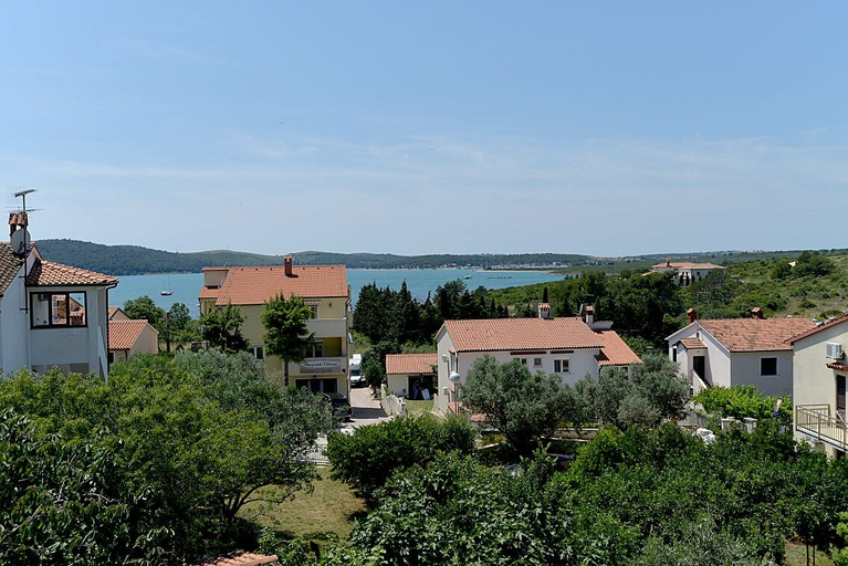 Others 4, Apartment Gey 671, Medulin