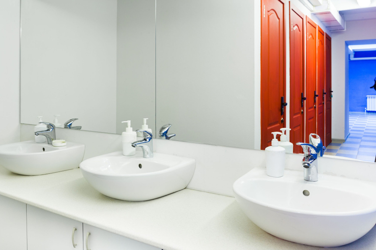 Bathroom, Big Ben Hostel, Novosibirskiy rayon