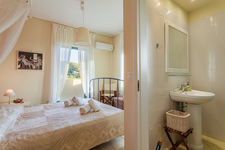 Bedroom 2, Lavender Garden Retreat - Secluded Seaside Getaway, Peloponnese