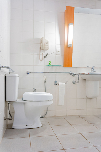 Bathroom 3, Hus Hotel Dourados, Dourados