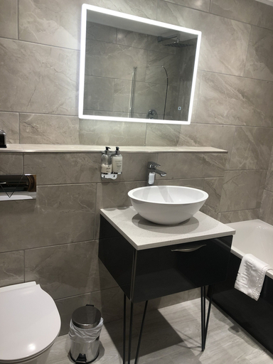 Bathroom 3, The Ship Inn, Dumfries and Galloway