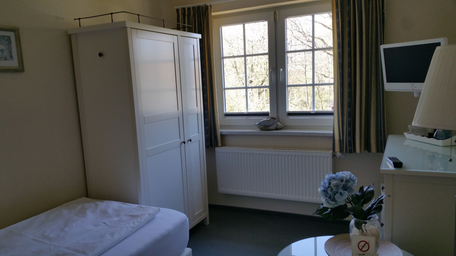 Bedroom 2, Hotel Pension Am Fuchsberg, Rostock