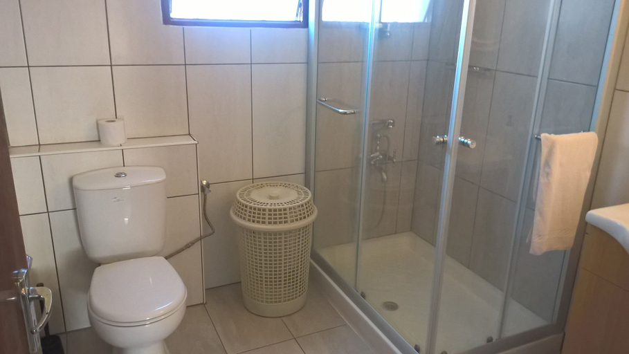 Bathroom 4, Patriko Village Home