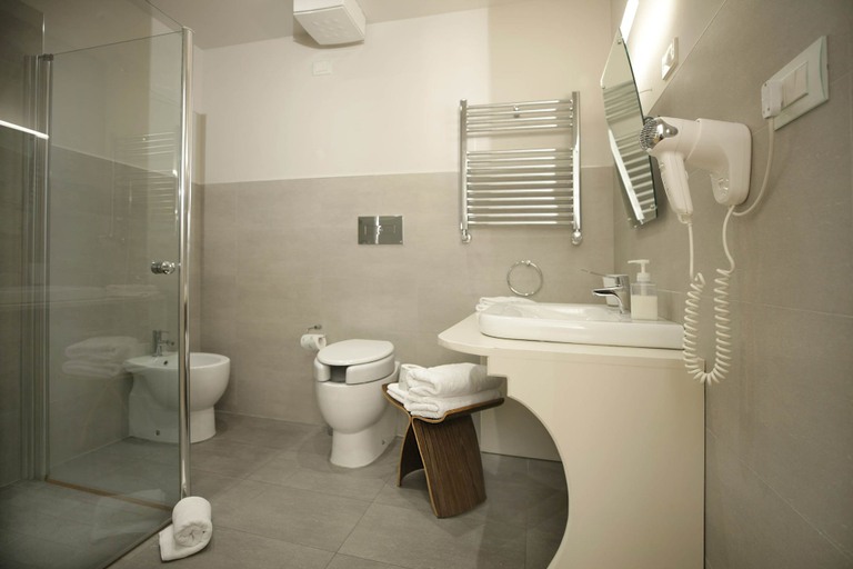 Bathroom 5, Le Nuvole Residenza d'epoca, Genova
