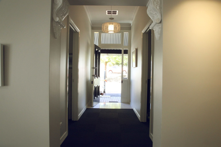 Others 5, Stay Social, Gr. Bendigo - Central