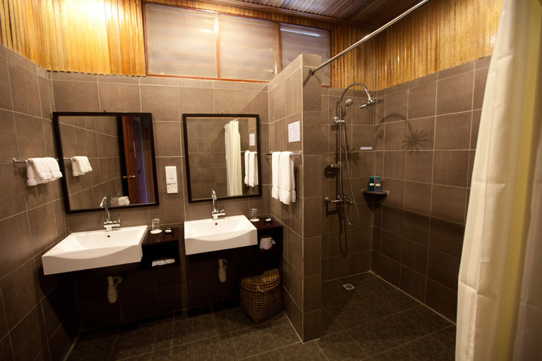 Bathroom 4, Pom Pom Island Resort, Semporna