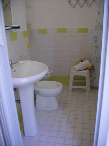 Bathroom 5, Hotel Maria Gabriella, Rimini