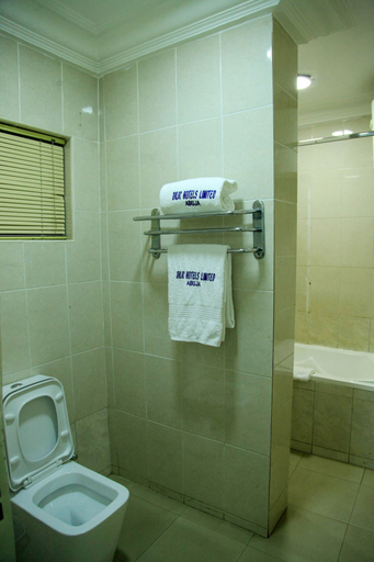 Bathroom 4, Dilic Hotel, AbujaMun