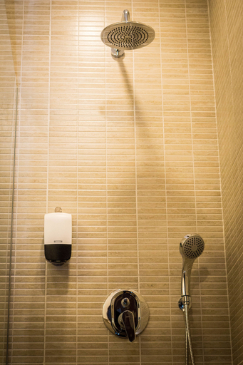 Bathroom 4, Nest, Drobeta-turnu Severin