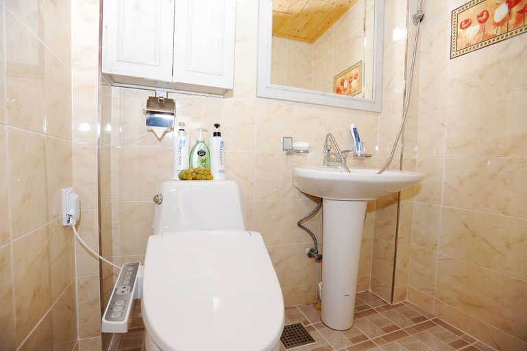 Bathroom 3, Happiness Full Guesthouse, Jeonju