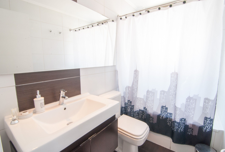 Bathroom 4, Views Cordillera, Cordillera