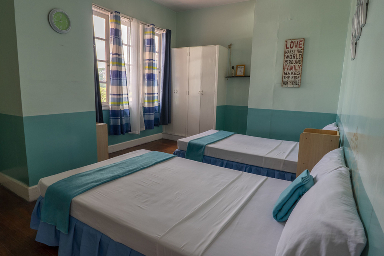 Bedroom 3, Old Orangewood Bed & Breakfast, Baguio City