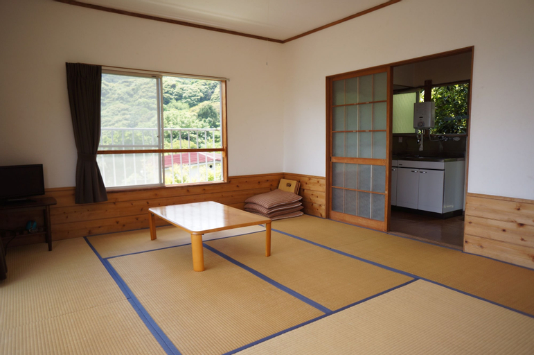 Bedroom 2, Villa Shirahama, Shimoda