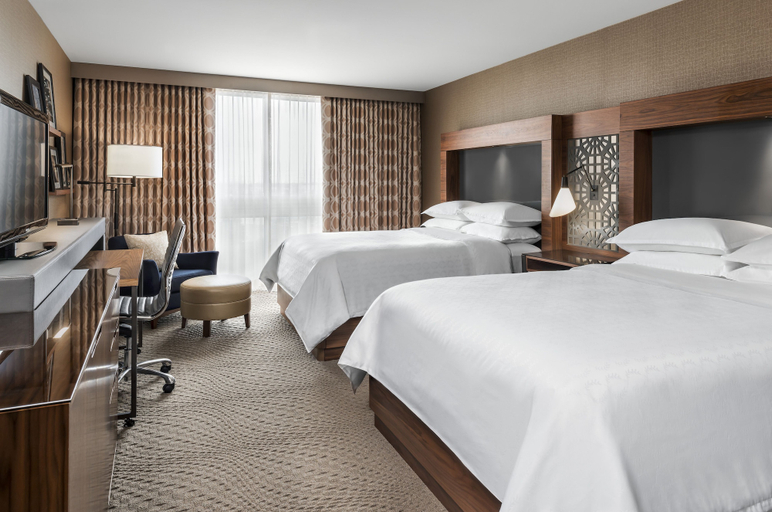 Bedroom 3, Sheraton Toronto Airport Hotel & Conference Centre, Toronto