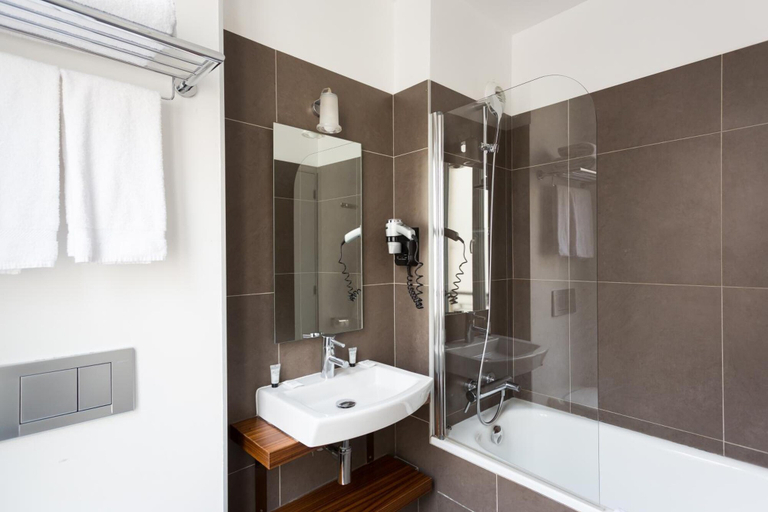 Bathroom 4, Le 20 Prieure Hotel, Paris