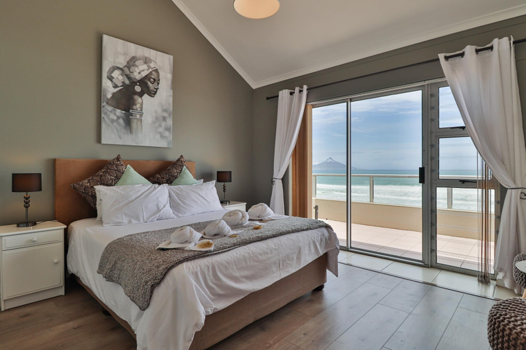 Bedroom 2, Sea Spray B403 by CTHA, City of Cape Town