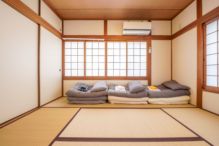 Bedroom 2, YUYU House - Kohama Sunny Doll, Osaka