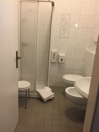 Bathroom 3, Athos Hotel, Trento