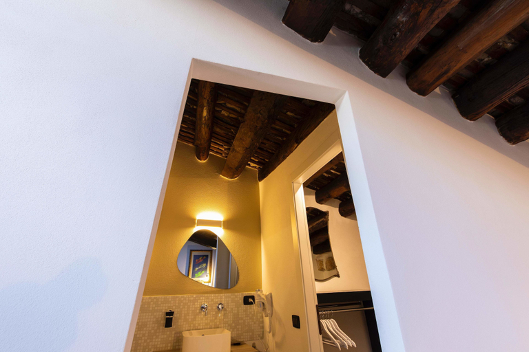 Exterior & Views 2, Palazzo Cavarretta, Palermo