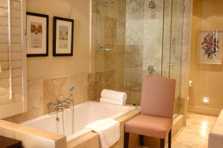 Bathroom 4, Royal Palm Hotel, eThekwini