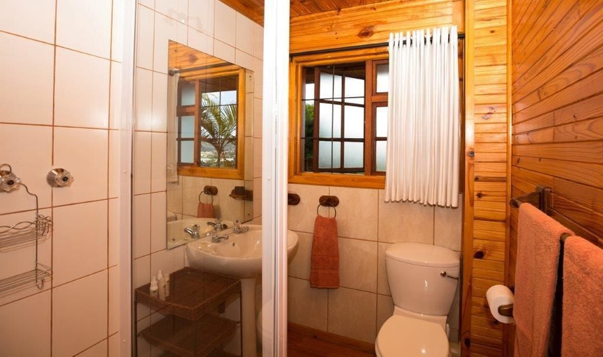 Bathroom 4, Big Tree House Lodge, Eden