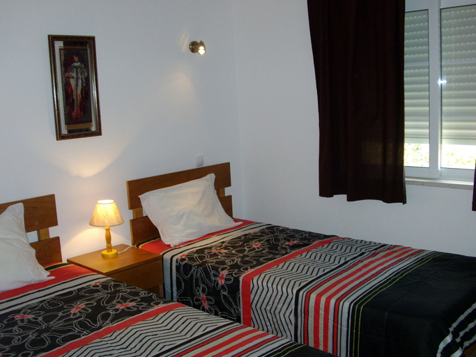 Bedroom 4, Stunning 1-bed Apartment in Olhos de Agua, Albufeira