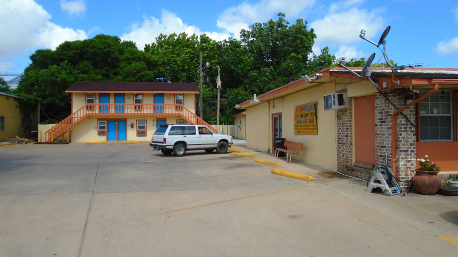 Exterior & Views 2, Town House Motel, Matagorda